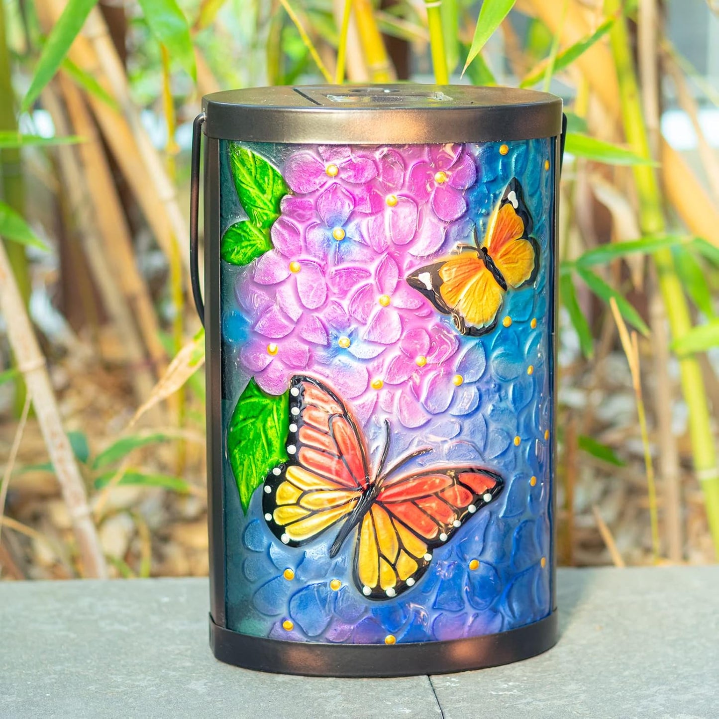 Hanging Solar Lantern Outdoor Waterproof LED Solar Lights Butterfly Decorative Solar Lanterns Tabletop Lamp for Outdoor Patio Garden Yard Decor